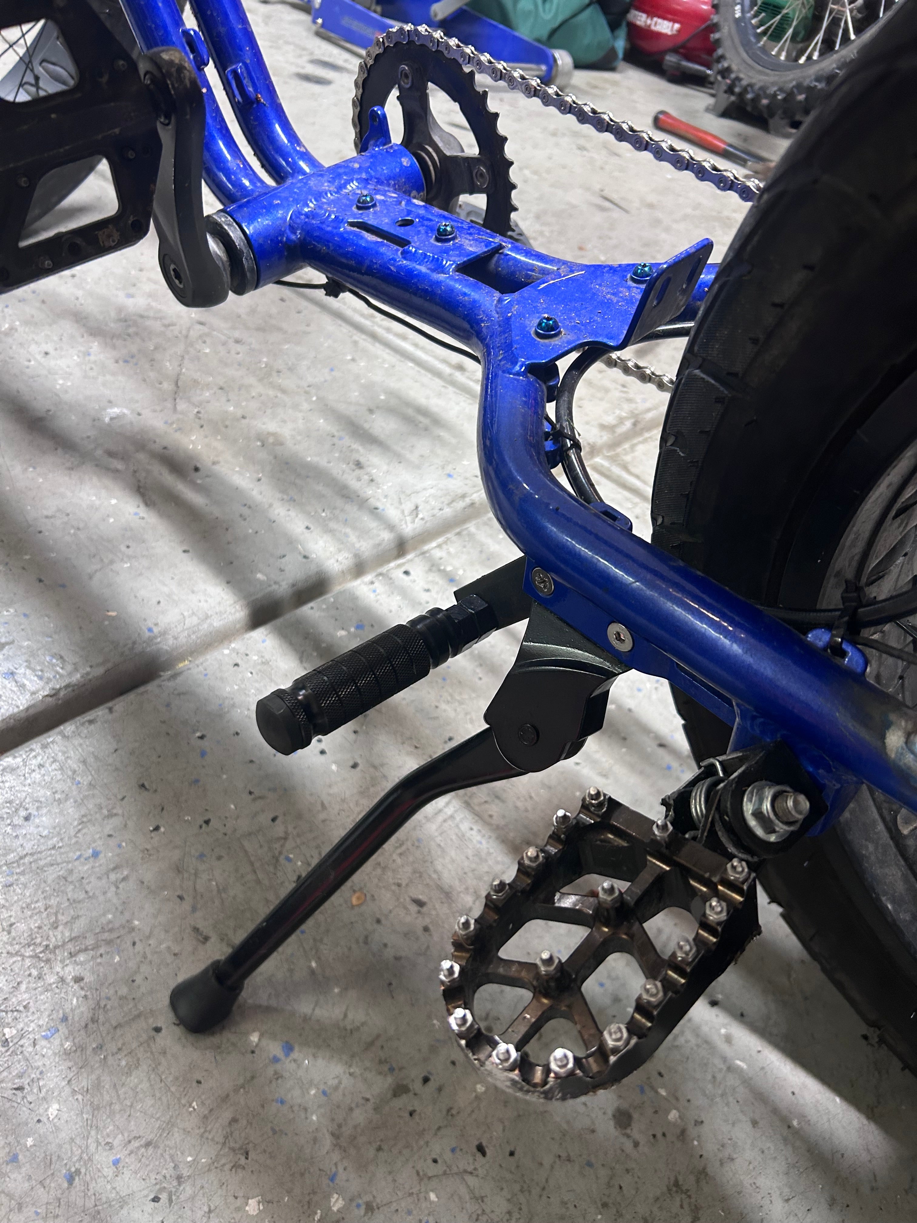 Super 73 footlock kit