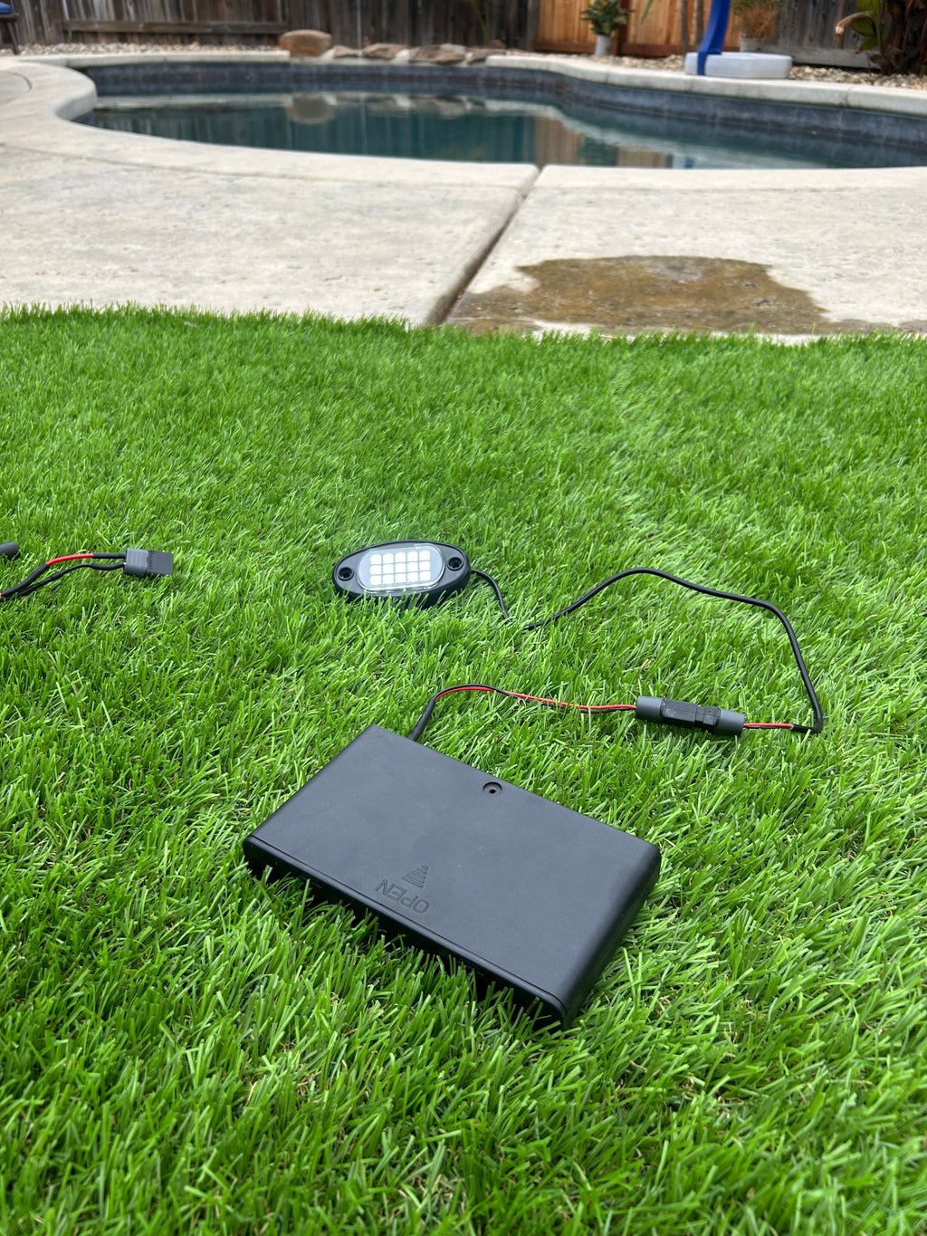 Budget battery rock light v2